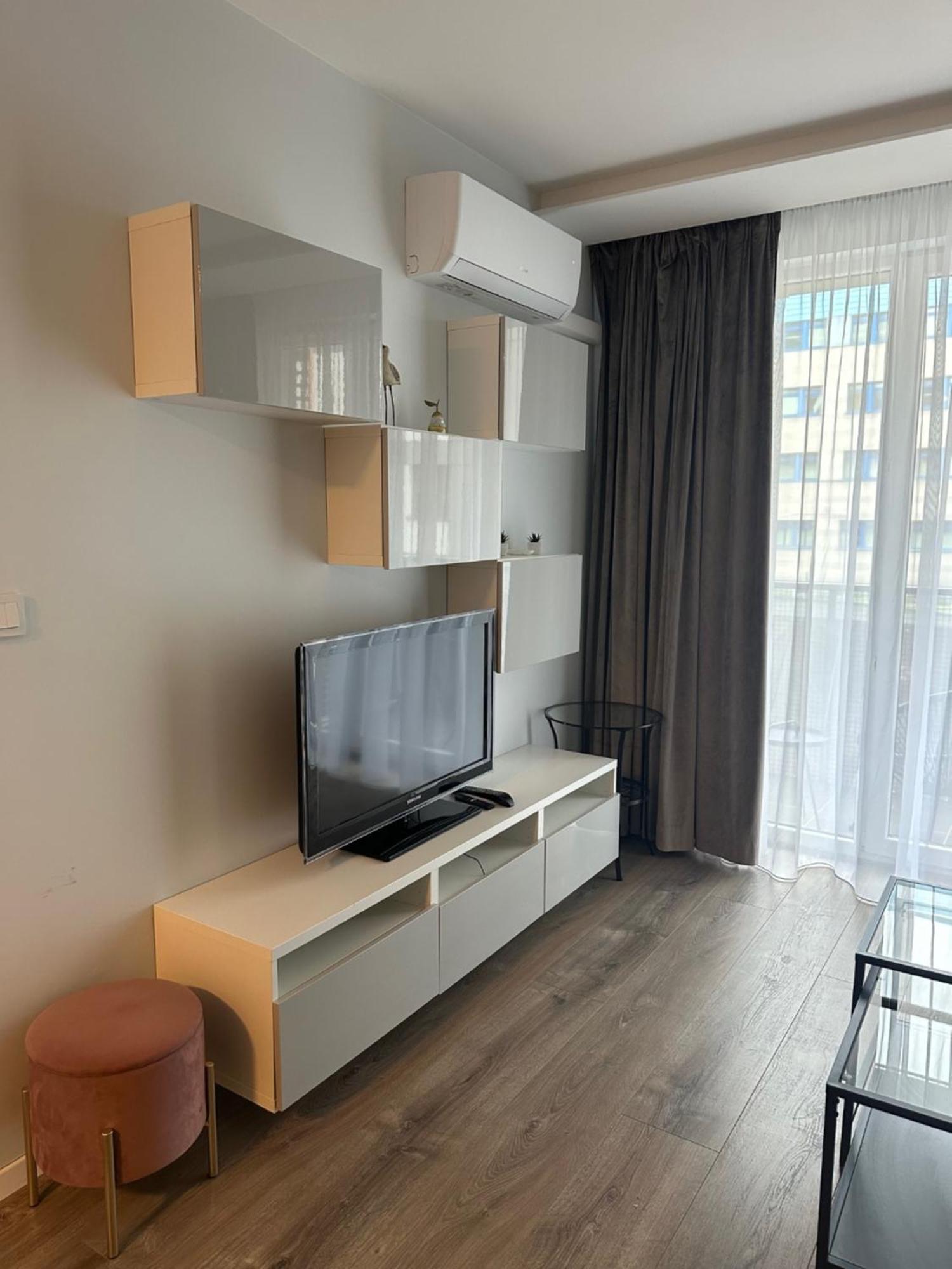 Modern Apartment Near To The Chopin'S Airport Cybernetyki 2A Warsaw Exterior photo